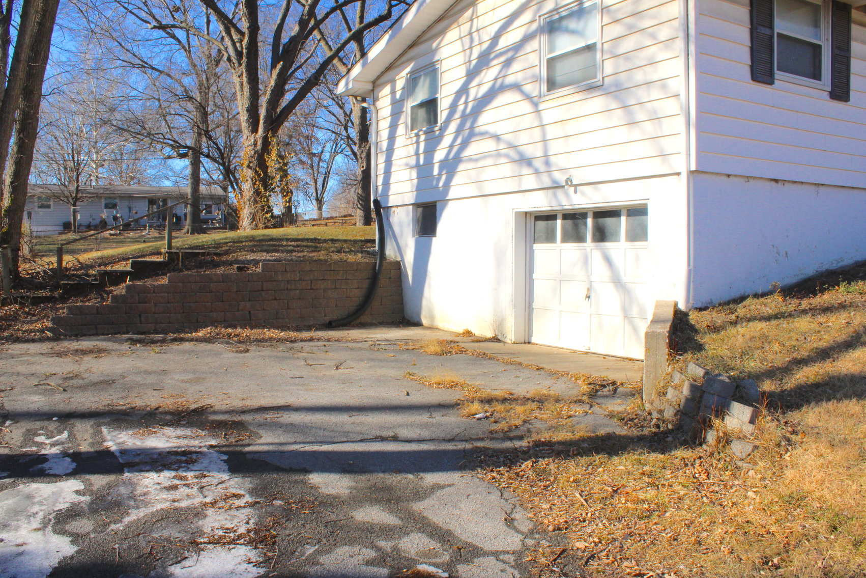 Image for FLOERKE REAL ESTATE & PERSONAL PROPERTY AUCTION