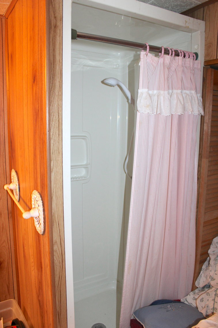 Image for FLOERKE REAL ESTATE & PERSONAL PROPERTY AUCTION