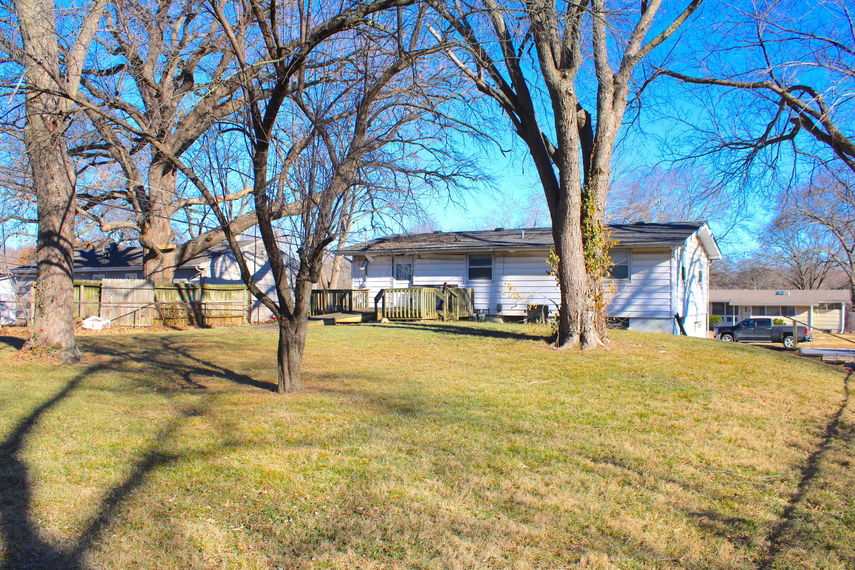 Image for FLOERKE REAL ESTATE & PERSONAL PROPERTY AUCTION