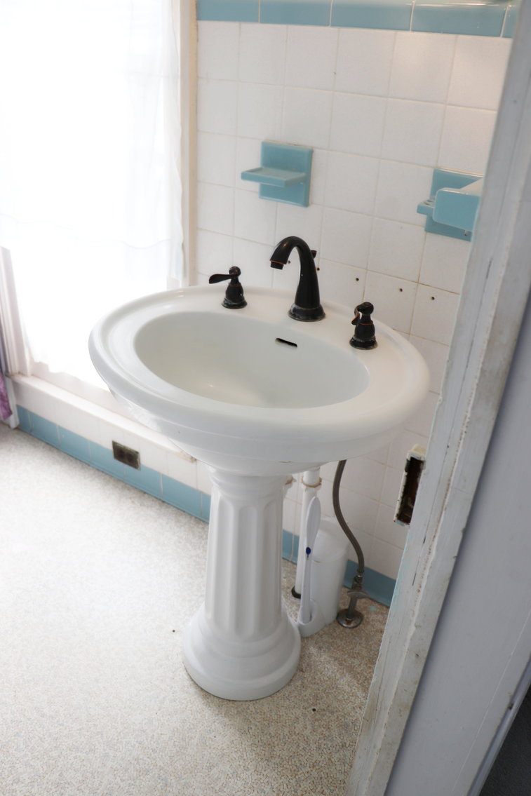 Image for Three Bedroom Home And Shop On 1.38 +/- Acres Zoned M-1 In City Of Harrisonburg