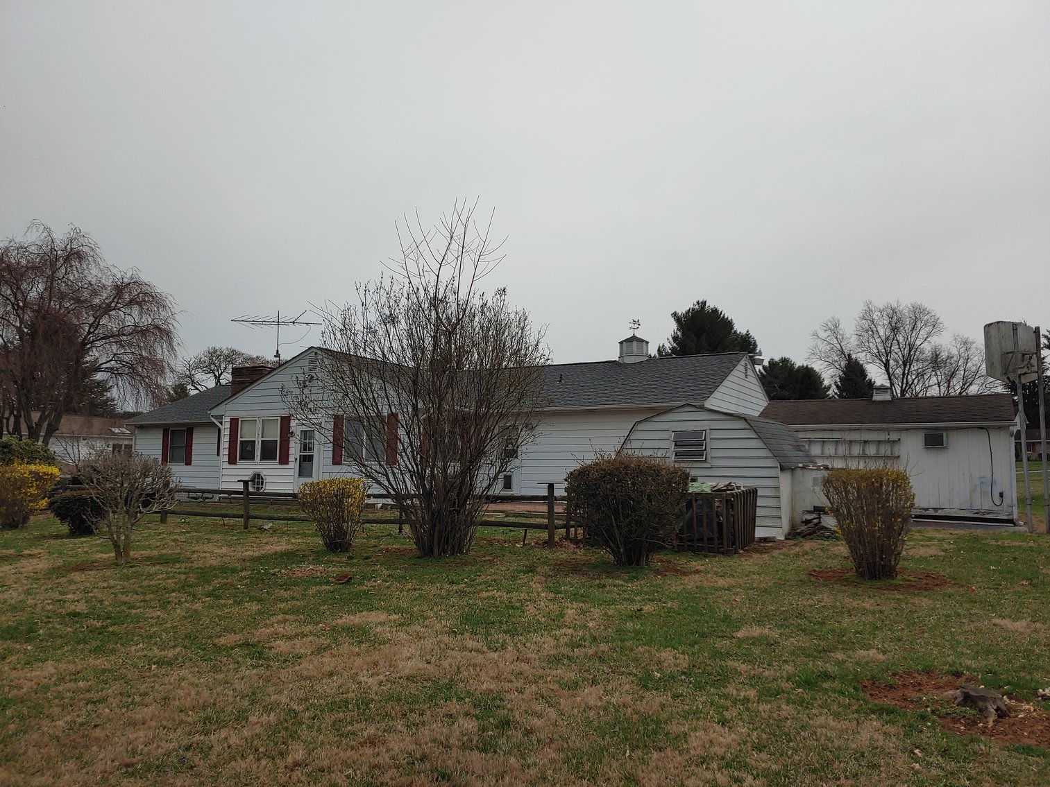 Image for 3 BR, 2.5 BA BRICK FRONT RANCHER W/ ATT. 2 CAR GARAGE 0.94 AC END OF COURT LOCATION IN PRIESTFORD ESTATES COLLECTIBLES, CHINA, FURNITURE, COSTUME JEWELRY & HOUSEHOLD ITEMS