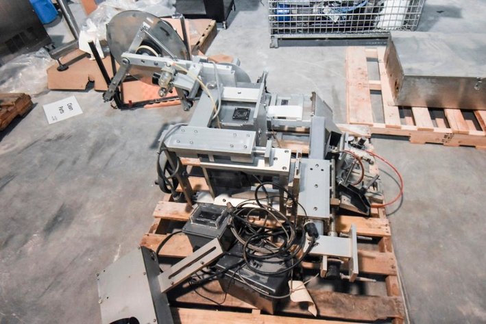 Image for ***SOLD*** MJK0782 Universal Labeling Systems L15 S Wipe On Applicator