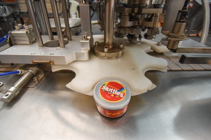 Image for ***SOLD***MJK0802 Automatic Can Sealing Machine