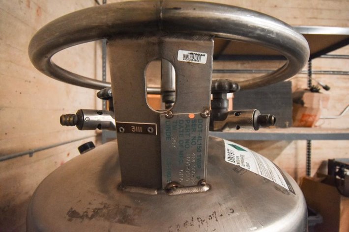 Image for ***SOLD*** MJK0807 Nitrogen Tank