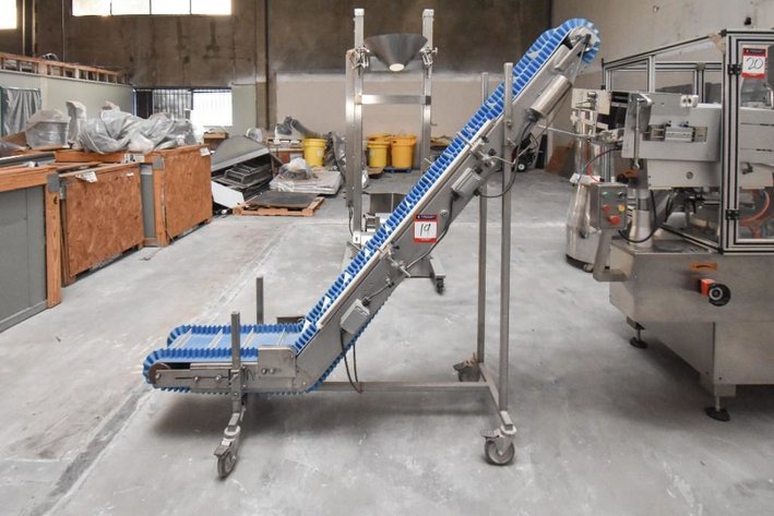 Image for ***SOLD***MJK0849 Food Grade Cleated Incline Conveyor