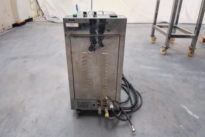 Image for ***SOLD*** MJK0854 RSQ-40 Liter Water Heater