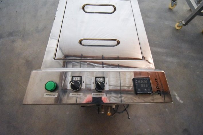 Image for ***SOLD*** MJK0854 RSQ-40 Liter Water Heater