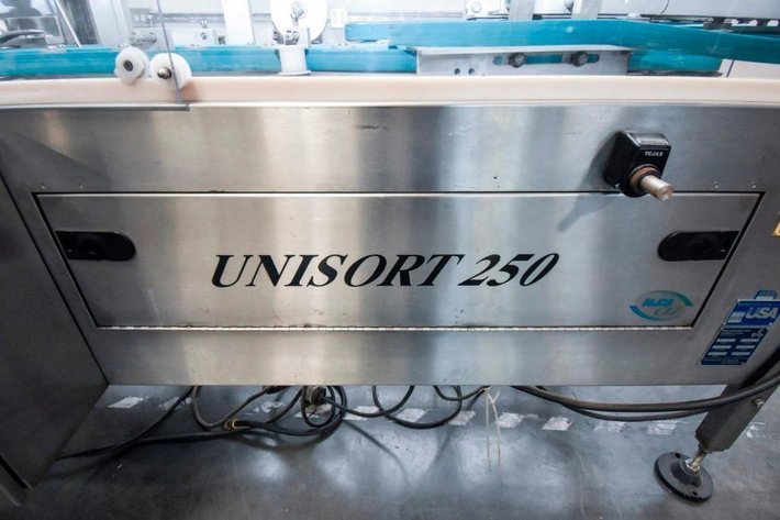 Image for ***SOLD*** MJK1090 NJM Unisort 250 Bottle Unscrambler