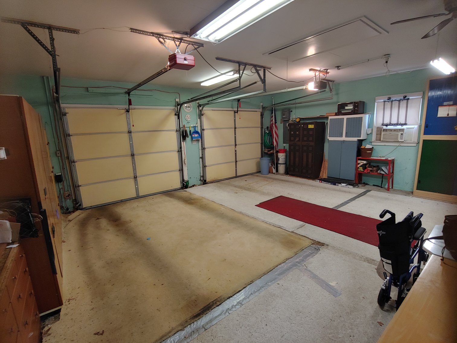 Image for 3 BR, 2.5 BA BRICK FRONT RANCHER W/ ATT. 2 CAR GARAGE 0.94 AC END OF COURT LOCATION IN PRIESTFORD ESTATES COLLECTIBLES, CHINA, FURNITURE, COSTUME JEWELRY & HOUSEHOLD ITEMS