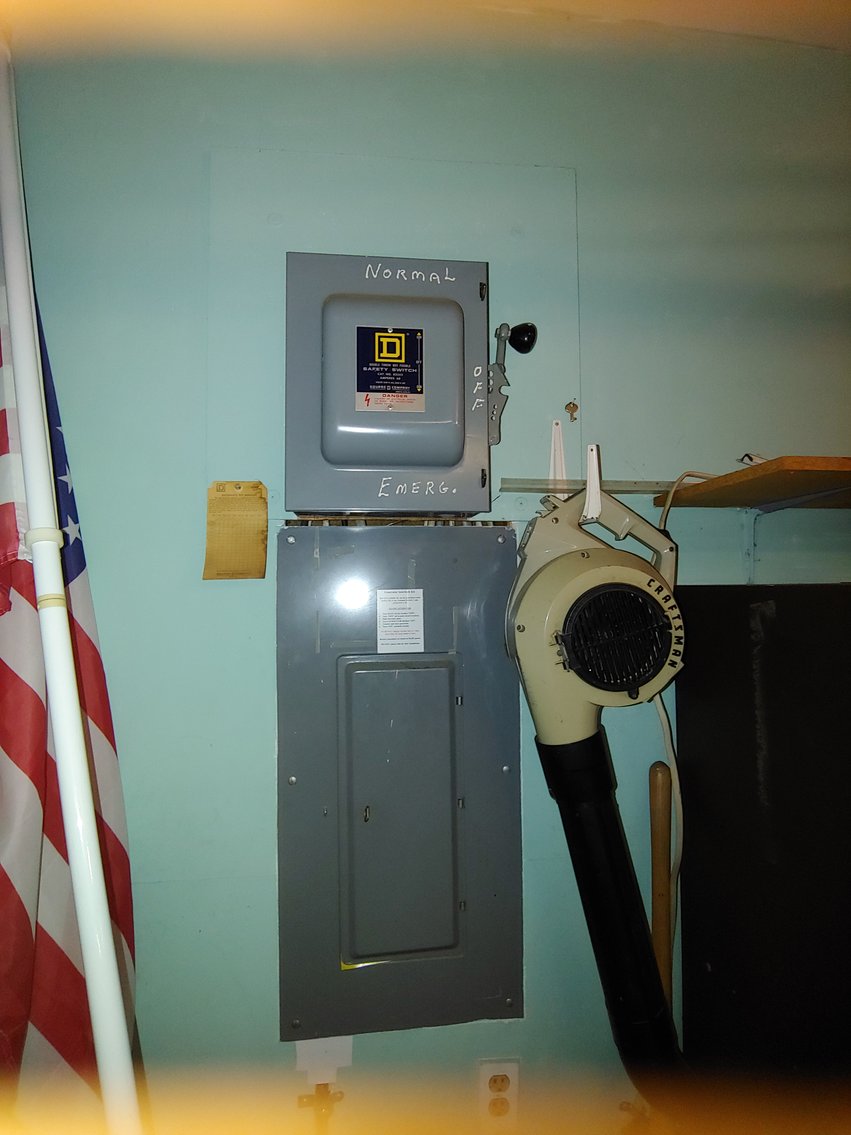 Image for 3 BR, 2.5 BA BRICK FRONT RANCHER W/ ATT. 2 CAR GARAGE 0.94 AC END OF COURT LOCATION IN PRIESTFORD ESTATES COLLECTIBLES, CHINA, FURNITURE, COSTUME JEWELRY & HOUSEHOLD ITEMS