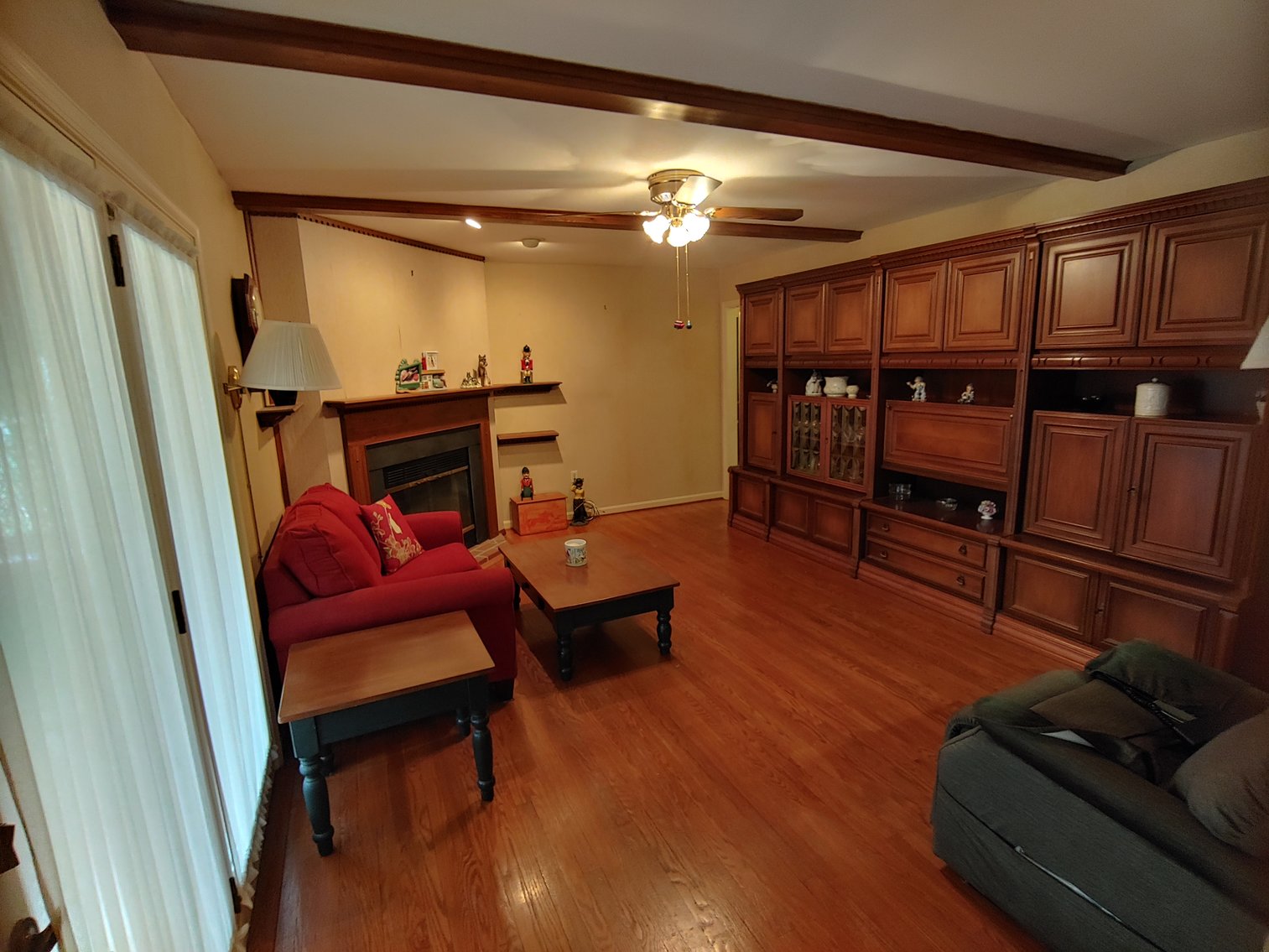 Image for 3 BR, 2.5 BA BRICK FRONT RANCHER W/ ATT. 2 CAR GARAGE 0.94 AC END OF COURT LOCATION IN PRIESTFORD ESTATES COLLECTIBLES, CHINA, FURNITURE, COSTUME JEWELRY & HOUSEHOLD ITEMS