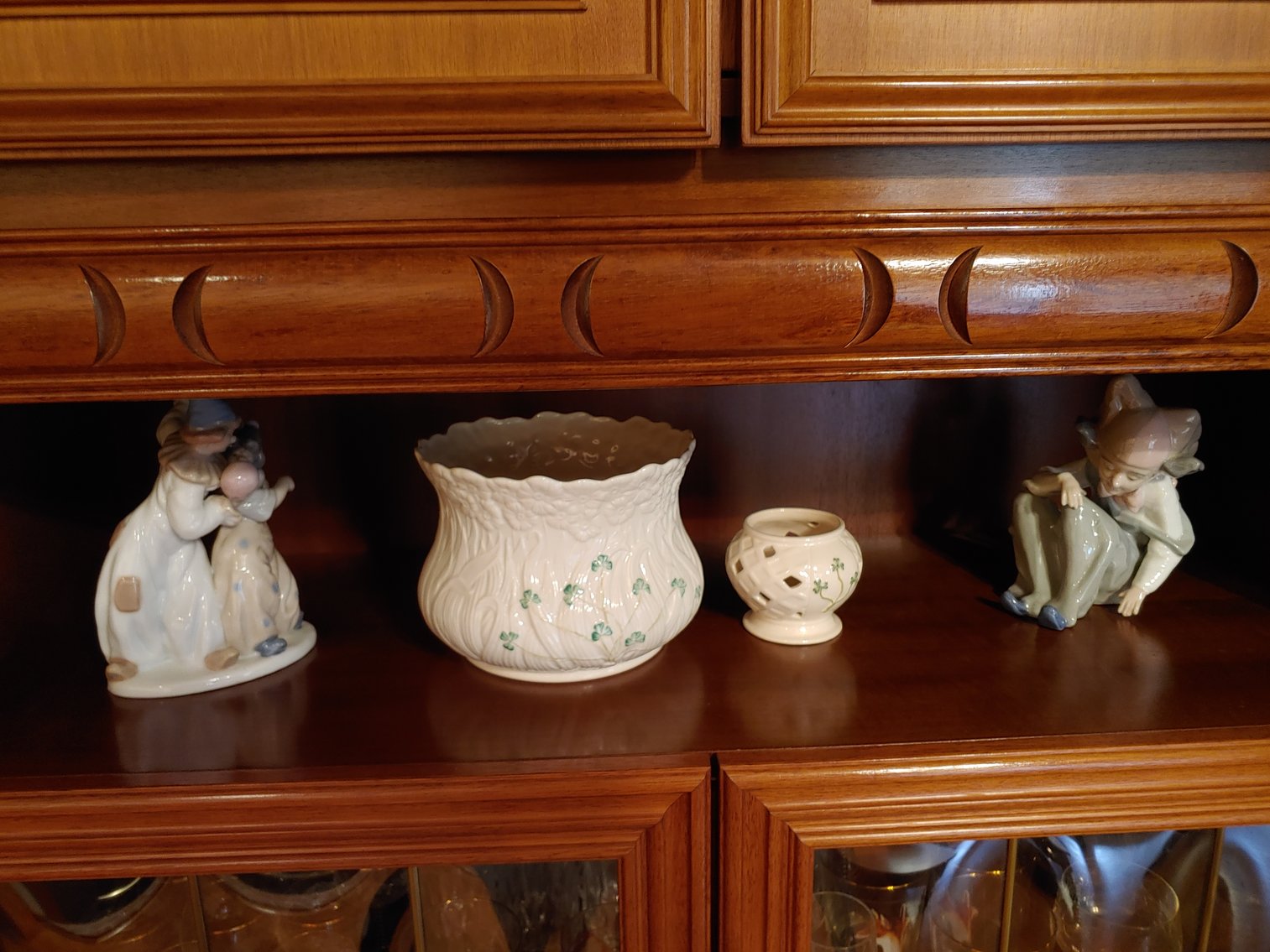 Image for 3 BR, 2.5 BA BRICK FRONT RANCHER W/ ATT. 2 CAR GARAGE 0.94 AC END OF COURT LOCATION IN PRIESTFORD ESTATES COLLECTIBLES, CHINA, FURNITURE, COSTUME JEWELRY & HOUSEHOLD ITEMS