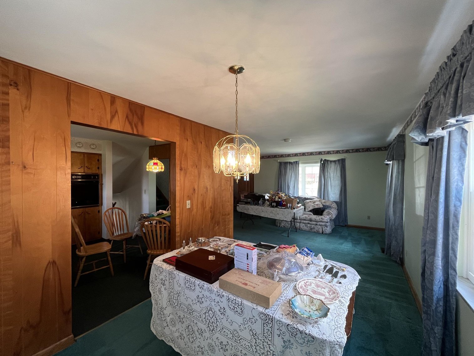 Image for SOLD $159,500 - 4-Bedroom Tri-Level in Parkersburg