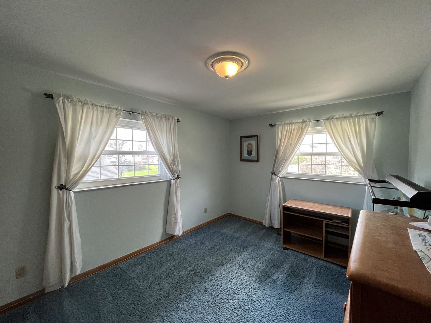 Image for SOLD $159,500 - 4-Bedroom Tri-Level in Parkersburg