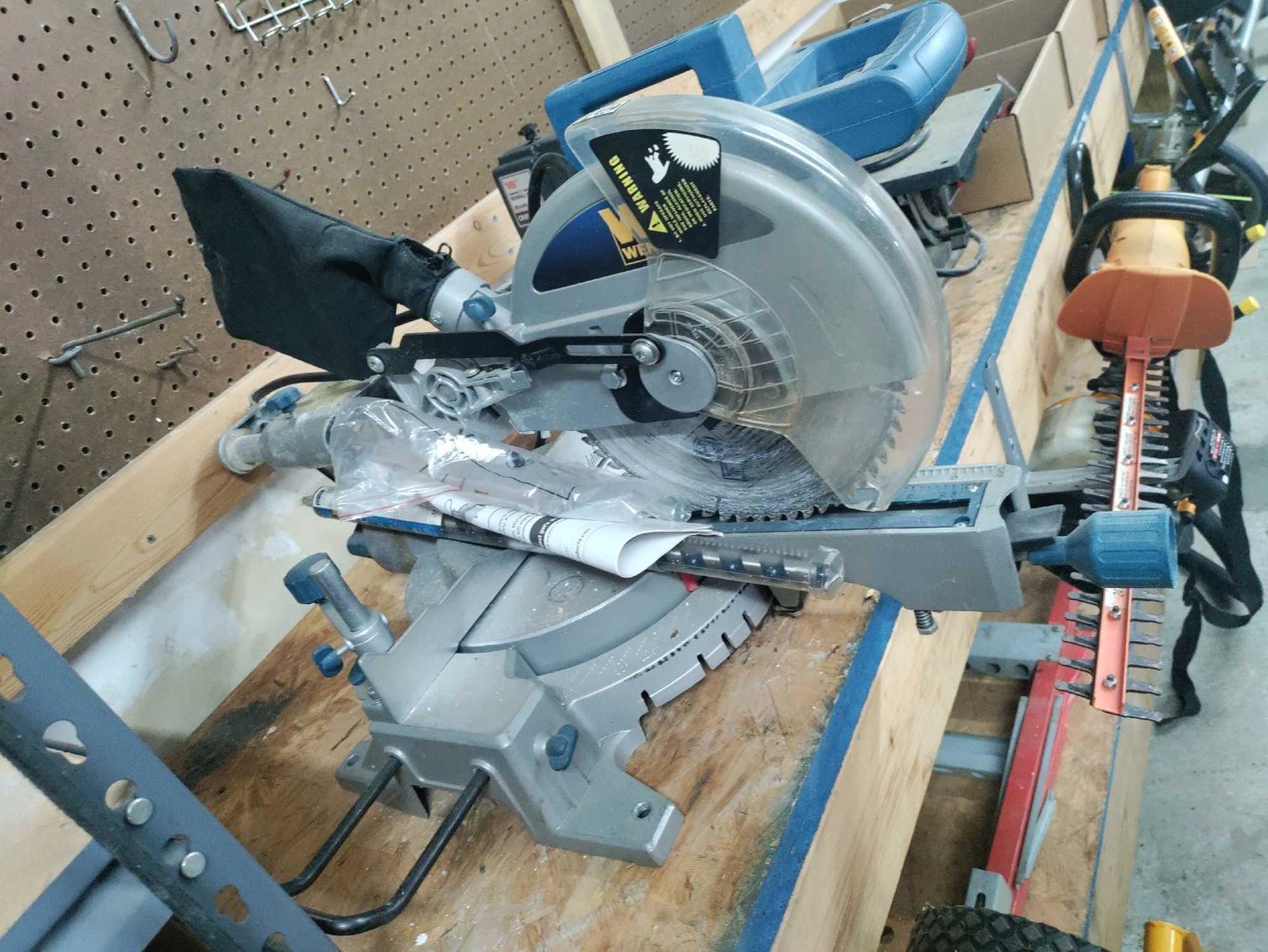 Image for Harley Davidson, Furnishings, Tools, Fishing, Hunting - Online Auction (Birdsong)