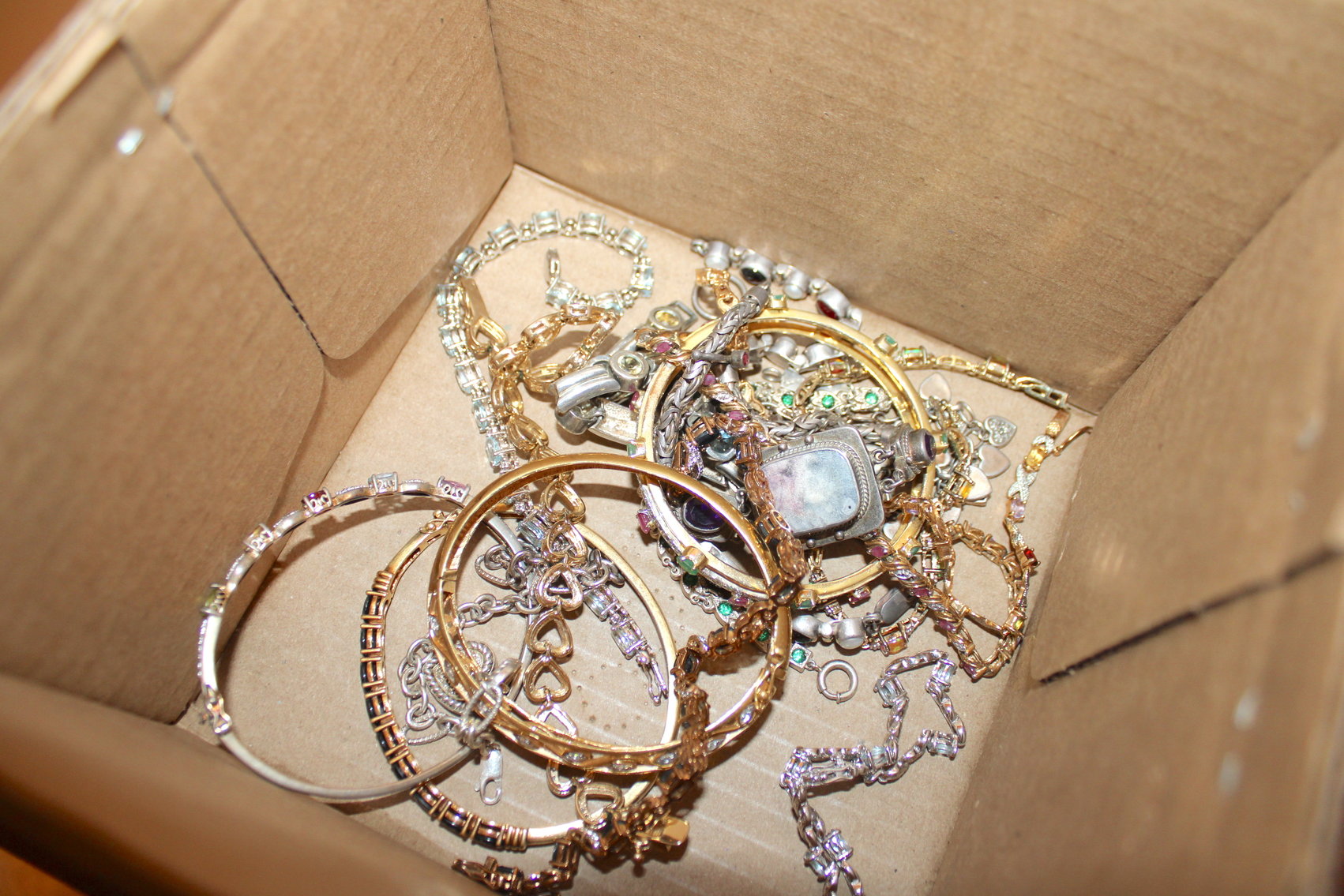 Image for EMERGENCY COLLECTIBLES, COINS, JEWELRY & MORE ESTATE AUCTION