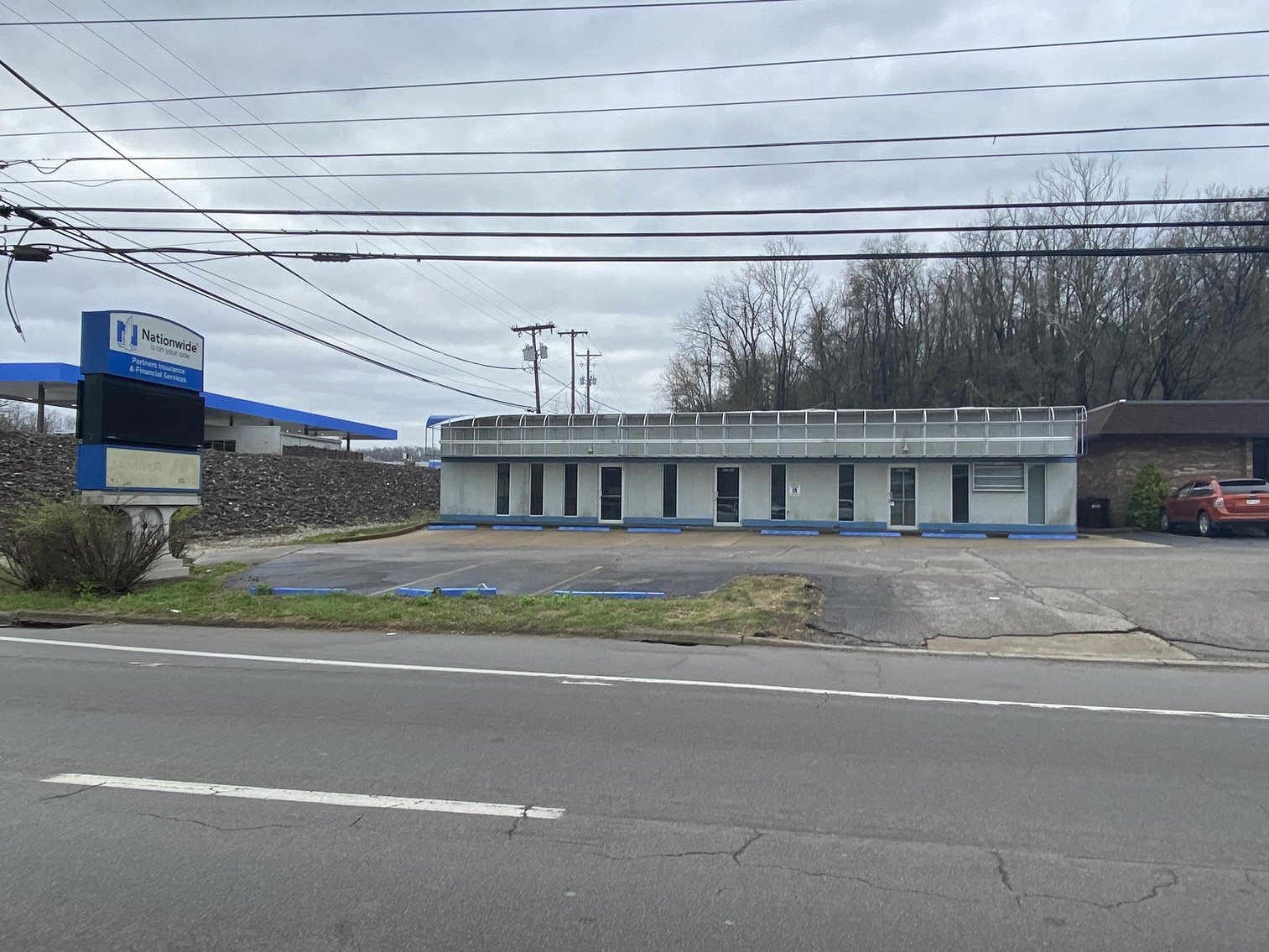 Image for SOLD $302,500 - Versatile Commercial Building Minutes from I-64