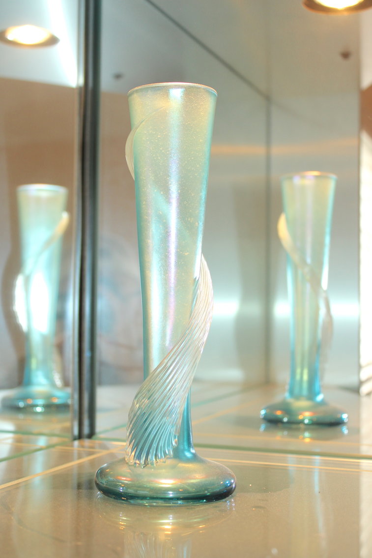 Image for WORLD TRAVELER'S ESTATE AUCTION