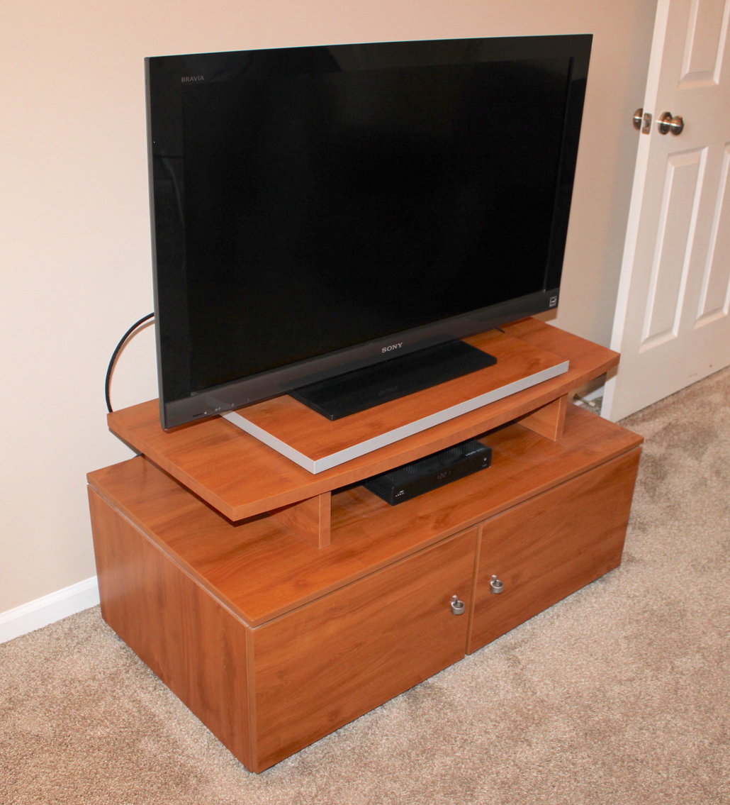 Image for WORLD TRAVELER'S ESTATE AUCTION