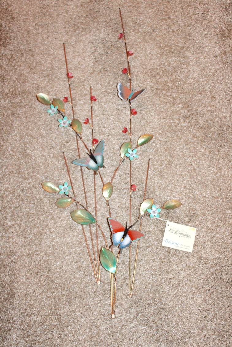 Image for WORLD TRAVELER'S ESTATE AUCTION