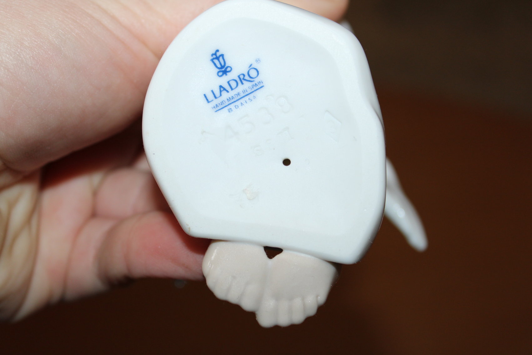 Image for WORLD TRAVELER'S ESTATE AUCTION