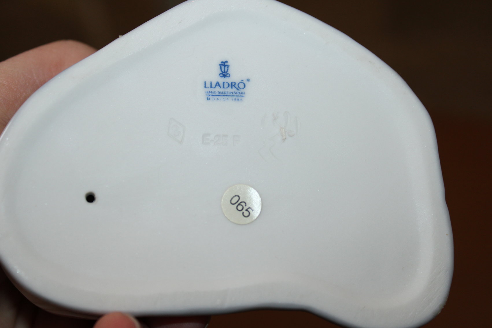 Image for WORLD TRAVELER'S ESTATE AUCTION