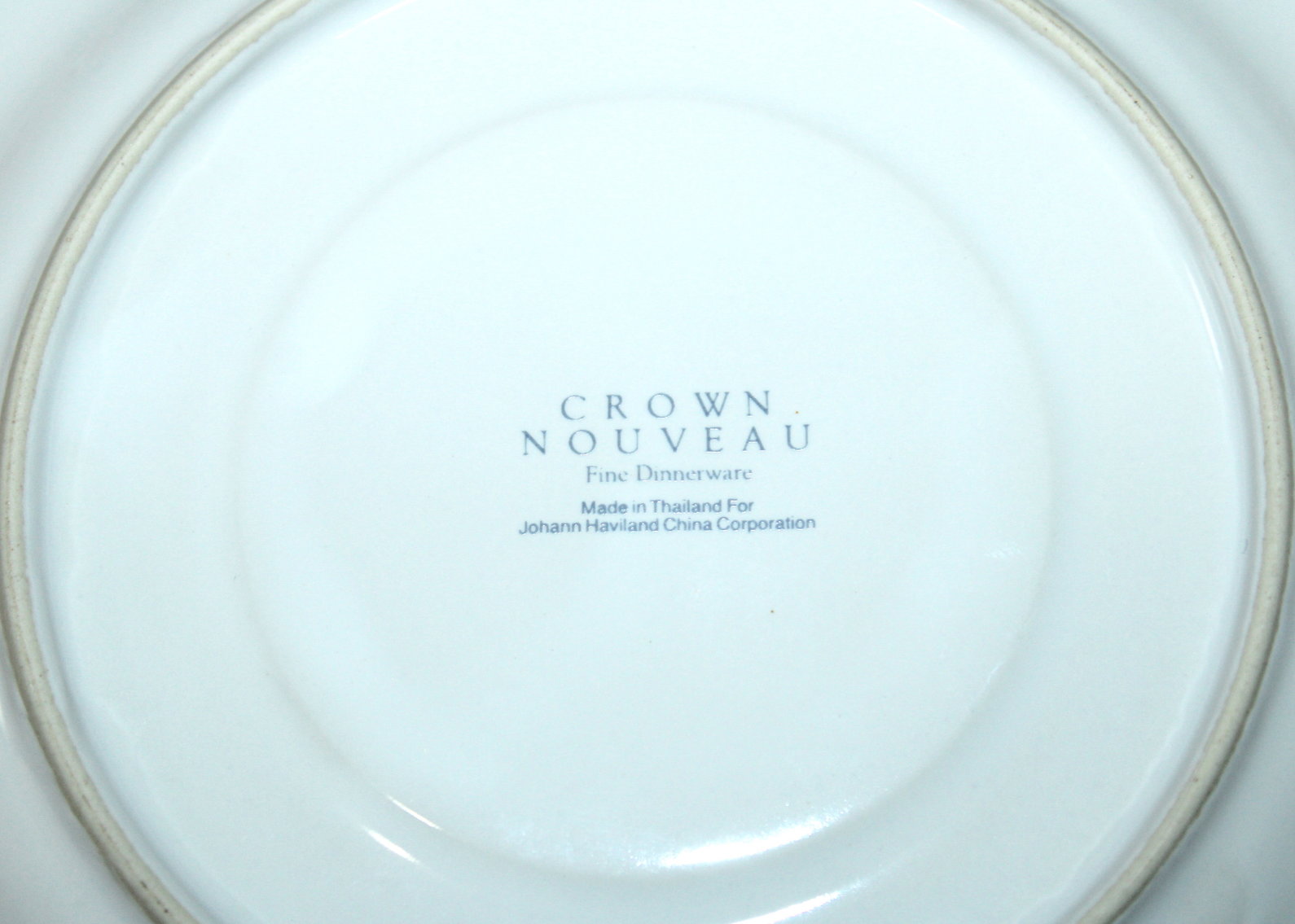 Image for WORLD TRAVELER'S ESTATE AUCTION