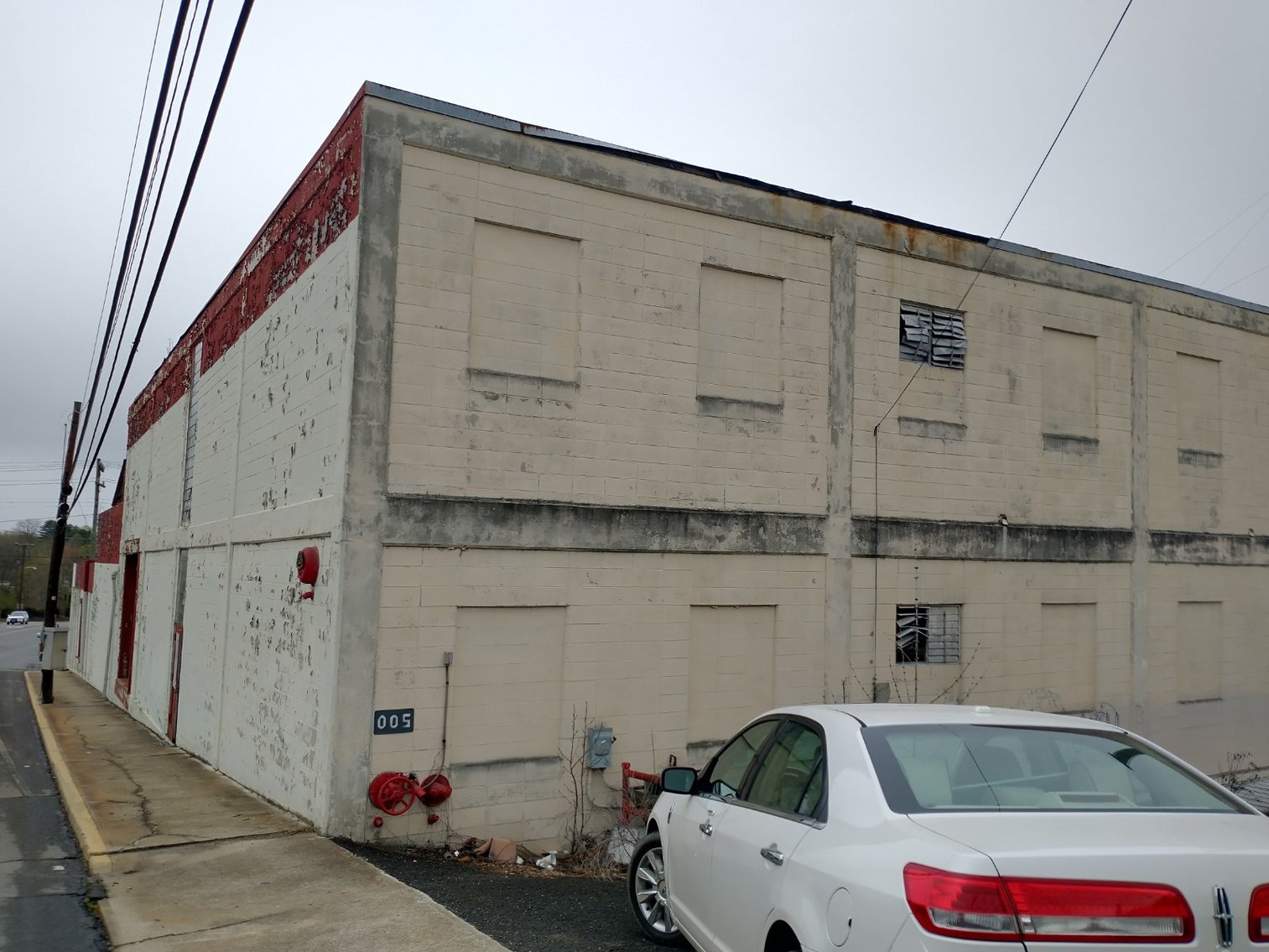 Image for Real Estate Auction - Commercial Building in Mount Airy, NC