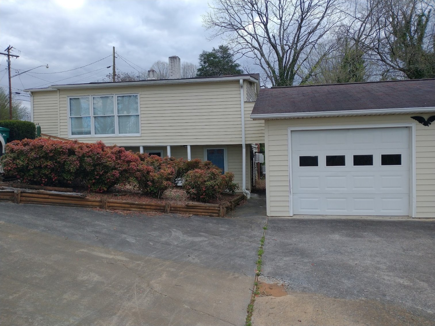 Image for Commissioner's Sale - House/Lot in Jonesville, NC