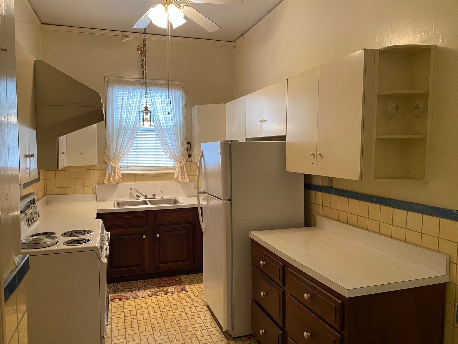 Image for ABSOLUTE LIVING AUCTION 3460 BUCKNER LANE