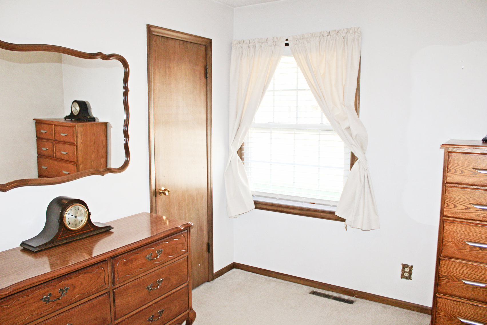 Image for REAL ESTATE & PERSONAL PROPERTY AUCTION