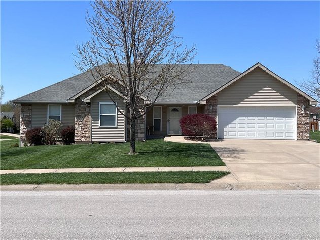 Image for 910 Dogwood Dr. - Raymore, MO