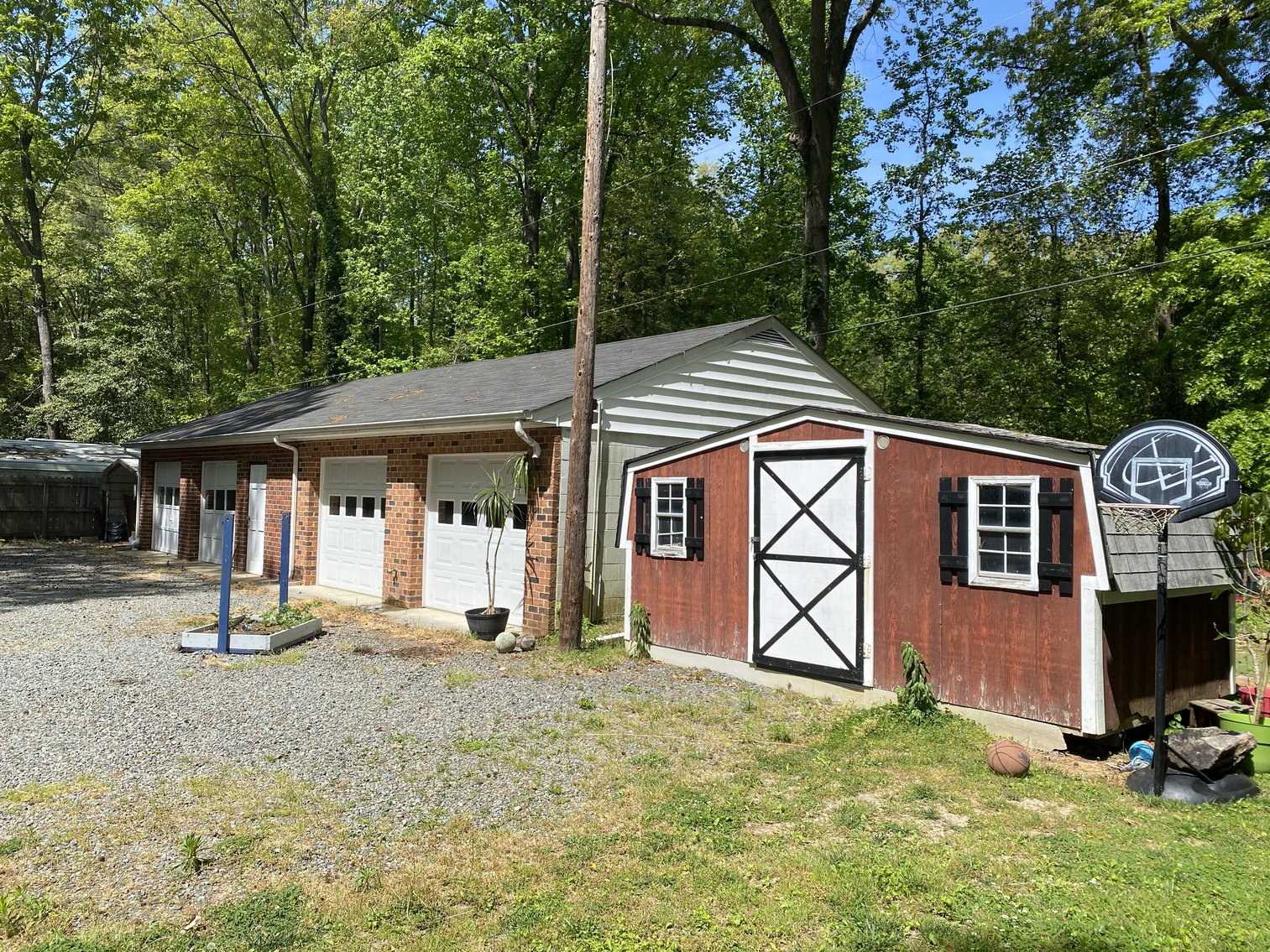 Image for Estate of Ronnie Jones - 3 BR Brick Rancher with 4 Car Garage - 1 AC lot - Hanover Highschool District - 8250 Cadys Mill Rd, Hanover VA 23069