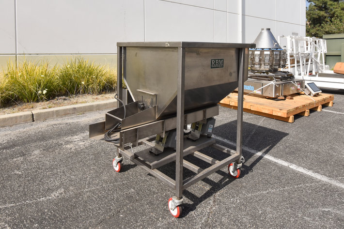 Image for MJK1126 Feeder Hopper with Vibratory Deck and Variable Speed Control