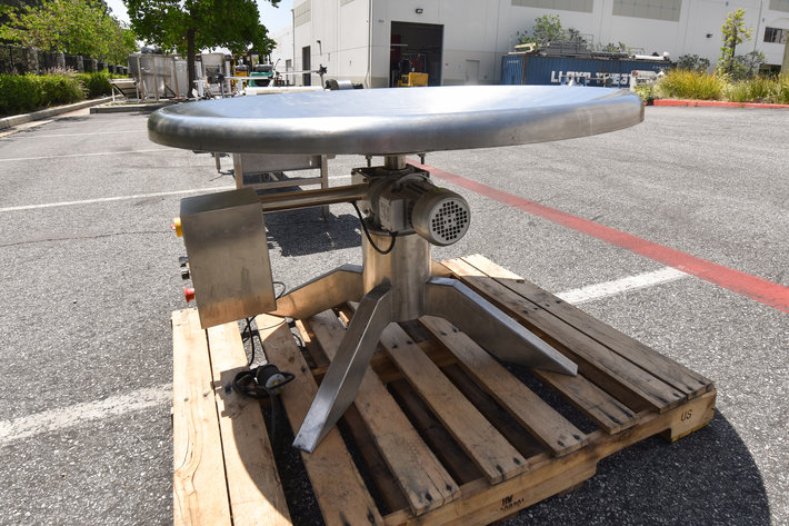 Image for MJK1123 48” Rotary Accumulation Table with Dish Style Top