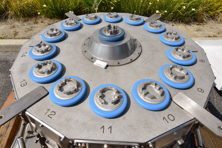 Image for ***SOLD*** MJK1120 Yamato DATAWEIGH ™ Rotary 14 Head Scale