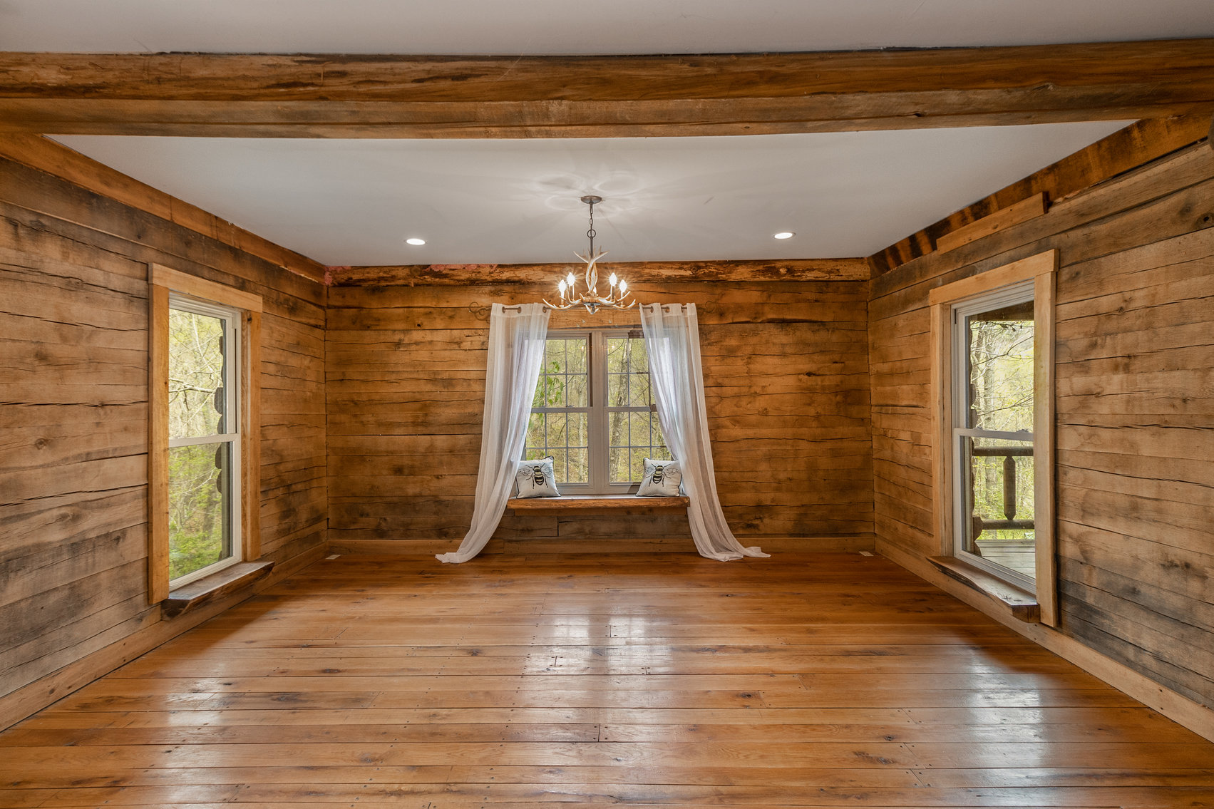 Image for SOLD $522,500 - Rustic Modern Log Home on 185 Acres