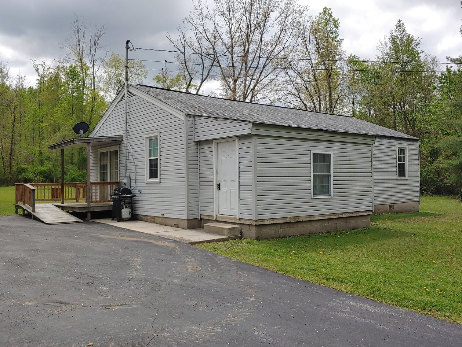 Image for CLEAN 3 BR HOME ON 0.54+/- ACRES 2-STORY, 2-BAY COMMERCIAL GARAGE W/ HEAT