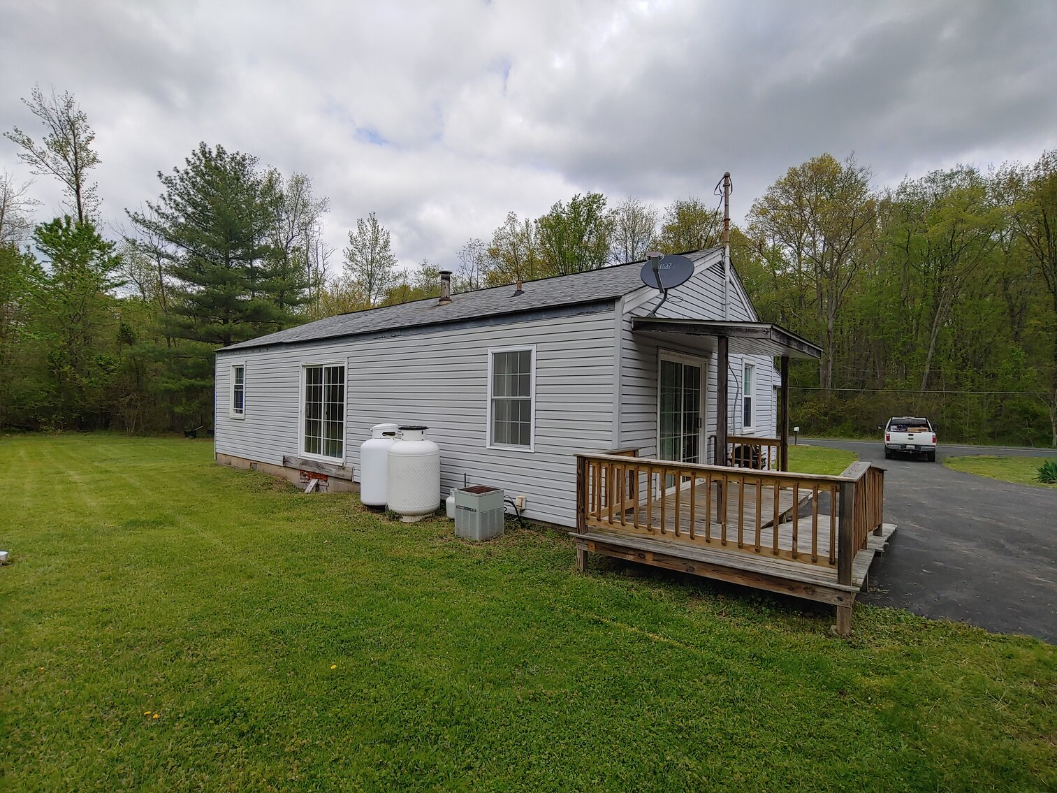 Image for CLEAN 3 BR HOME ON 0.54+/- ACRES 2-STORY, 2-BAY COMMERCIAL GARAGE W/ HEAT