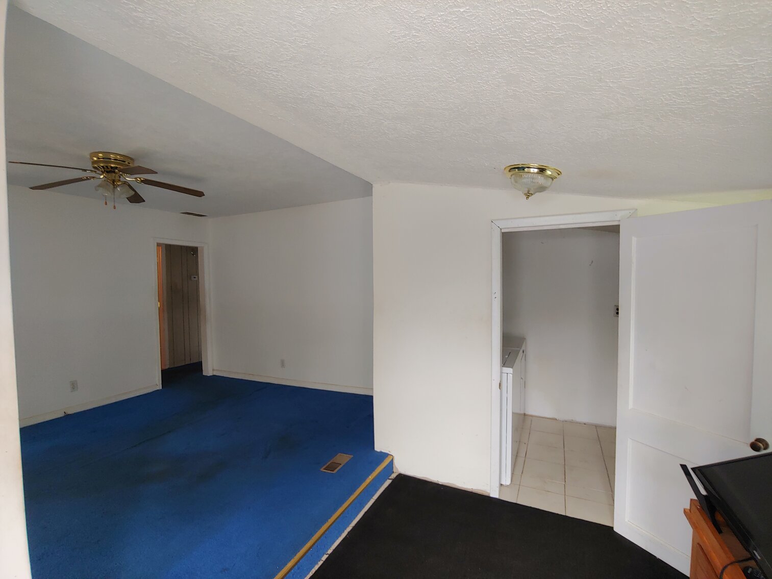 Image for CLEAN 3 BR HOME ON 0.54+/- ACRES 2-STORY, 2-BAY COMMERCIAL GARAGE W/ HEAT