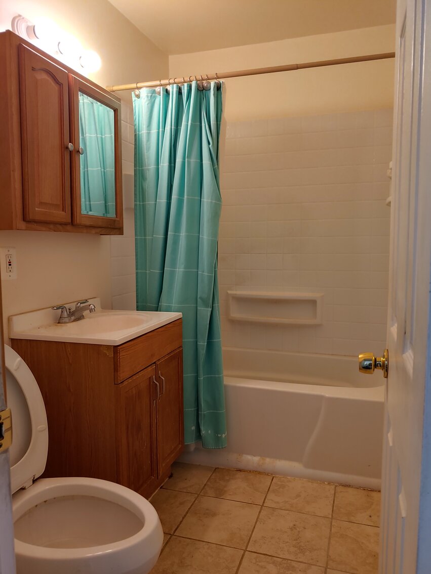 Image for CLEAN 3 BR HOME ON 0.54+/- ACRES 2-STORY, 2-BAY COMMERCIAL GARAGE W/ HEAT