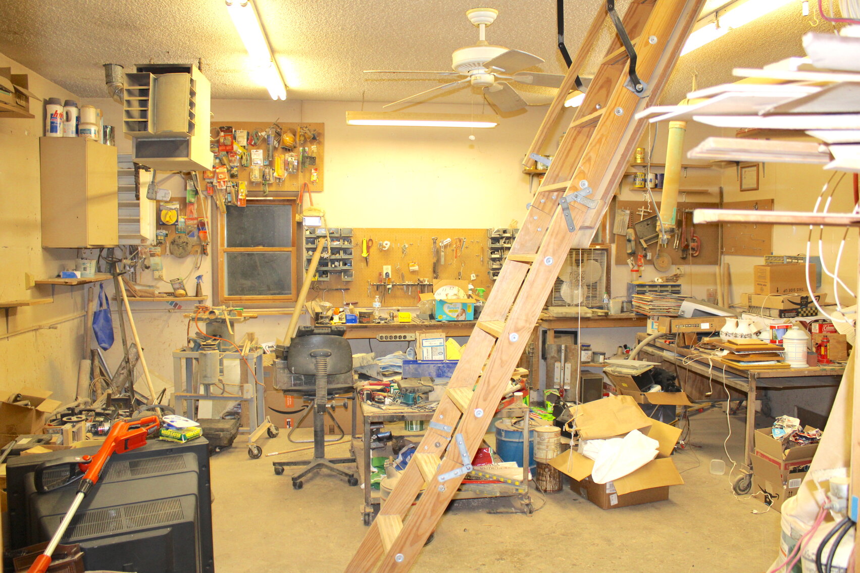 Image for REAL ESTATE & PERSONAL PROPERTY AUCTION