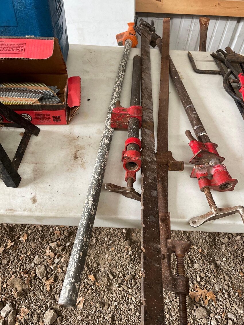 Image for Tools, Furniture, Collectibles, Coins, Vintage Items, Cast Iron, Auto/Boat Parts, Watches - Online Auction (Angola)