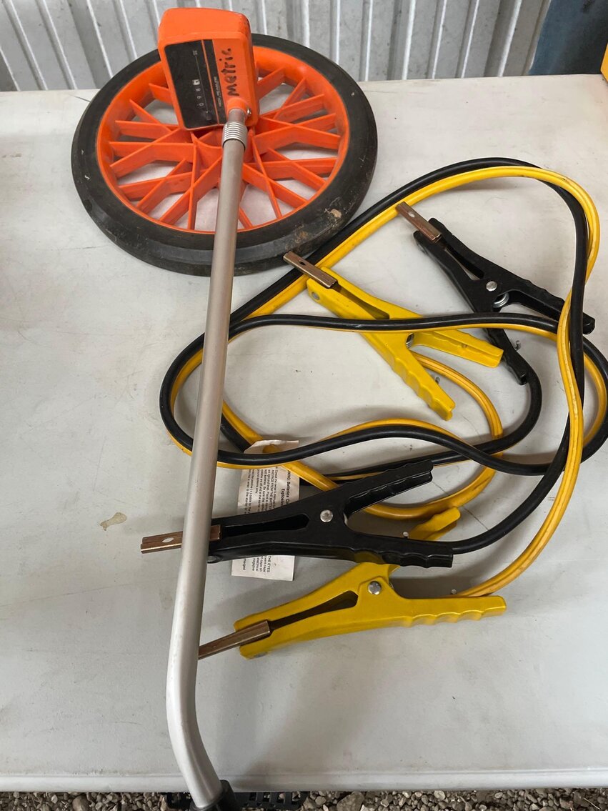 Image for Tools, Furniture, Collectibles, Coins, Vintage Items, Cast Iron, Auto/Boat Parts, Watches - Online Auction (Angola)