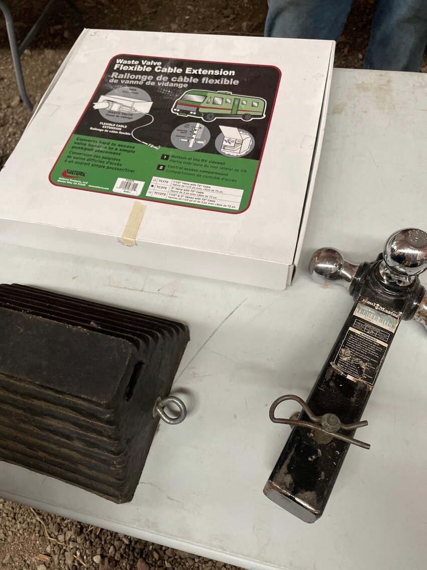 Image for Tools, Furniture, Collectibles, Coins, Vintage Items, Cast Iron, Auto/Boat Parts, Watches - Online Auction (Angola)