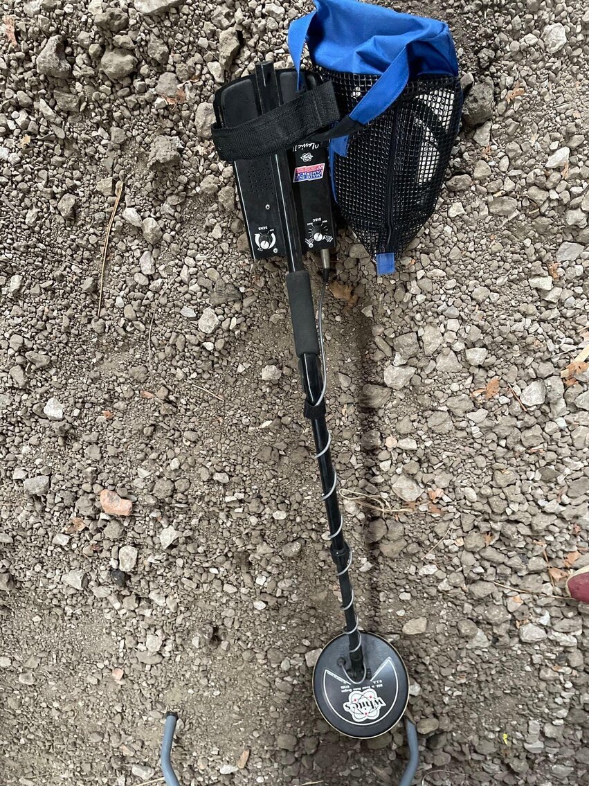 Image for Tools, Furniture, Collectibles, Coins, Vintage Items, Cast Iron, Auto/Boat Parts, Watches - Online Auction (Angola)