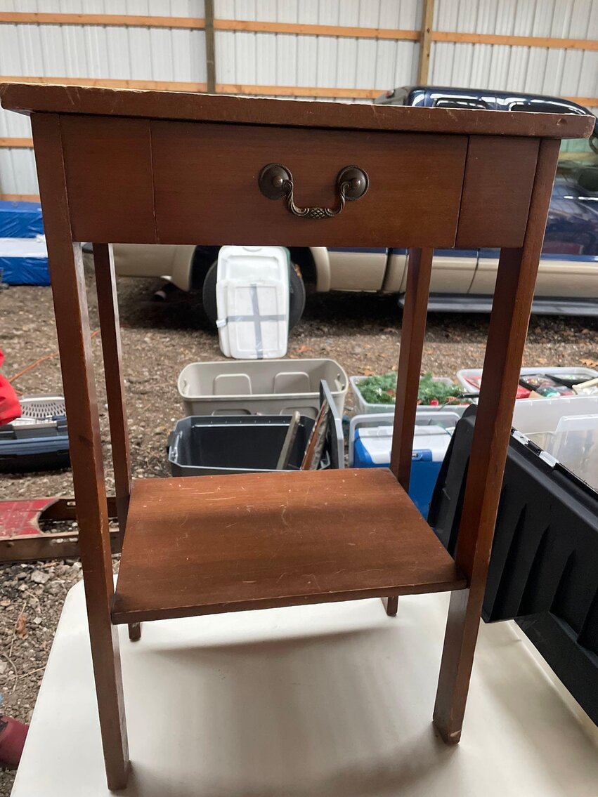 Image for Tools, Furniture, Collectibles, Coins, Vintage Items, Cast Iron, Auto/Boat Parts, Watches - Online Auction (Angola)