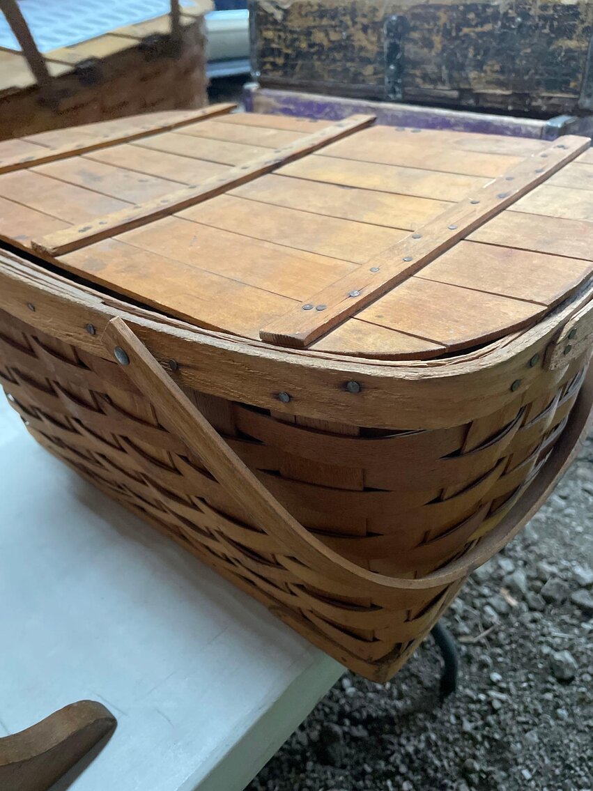 Image for Tools, Furniture, Collectibles, Coins, Vintage Items, Cast Iron, Auto/Boat Parts, Watches - Online Auction (Angola)