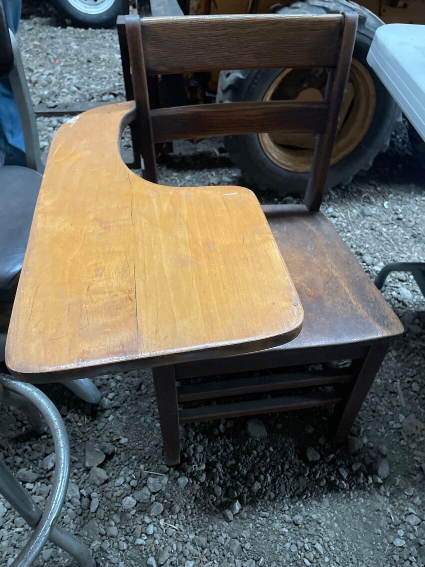 Image for Tools, Furniture, Collectibles, Coins, Vintage Items, Cast Iron, Auto/Boat Parts, Watches - Online Auction (Angola)