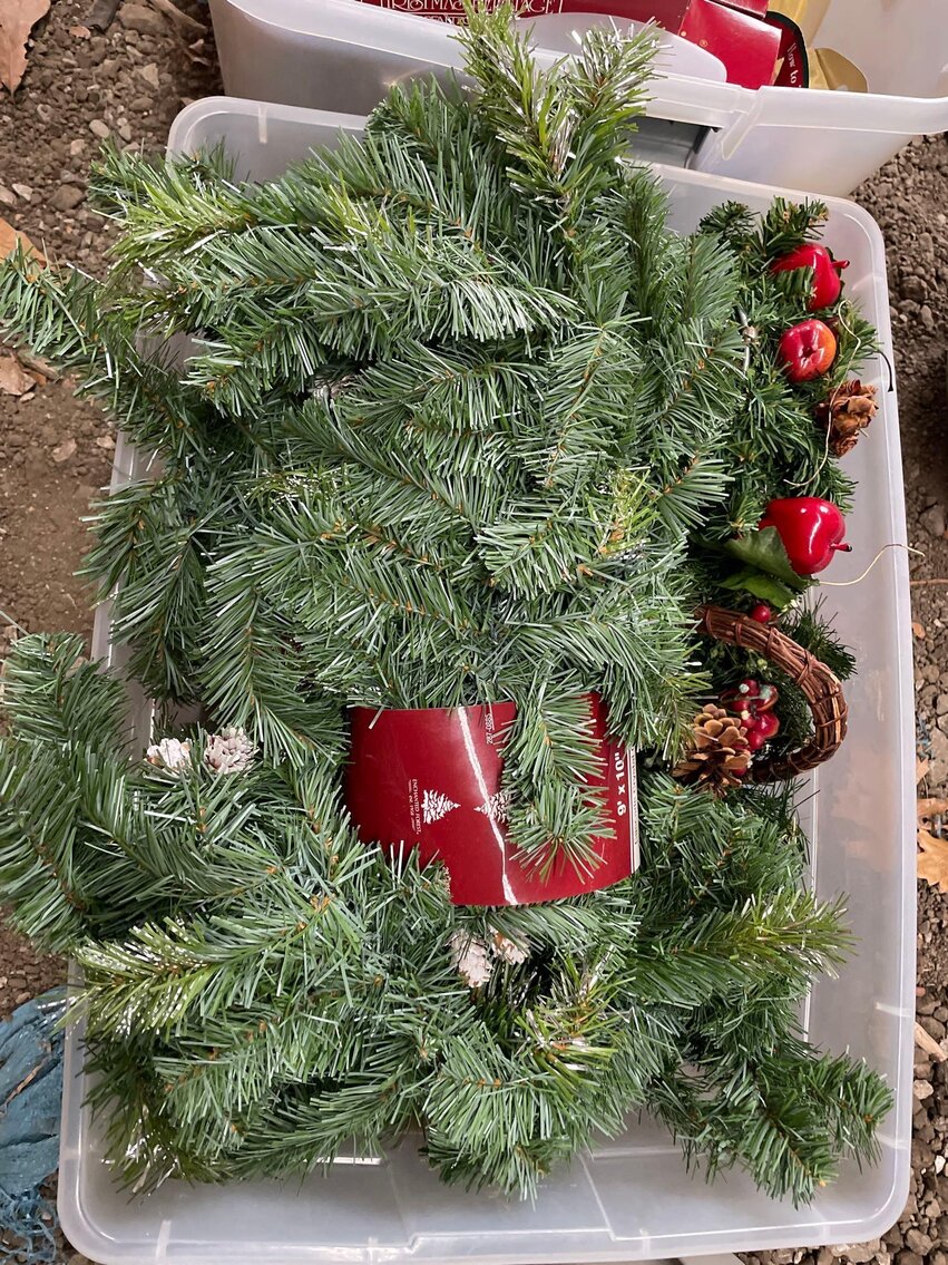 Image for Tools, Furniture, Collectibles, Coins, Vintage Items, Cast Iron, Auto/Boat Parts, Watches - Online Auction (Angola)